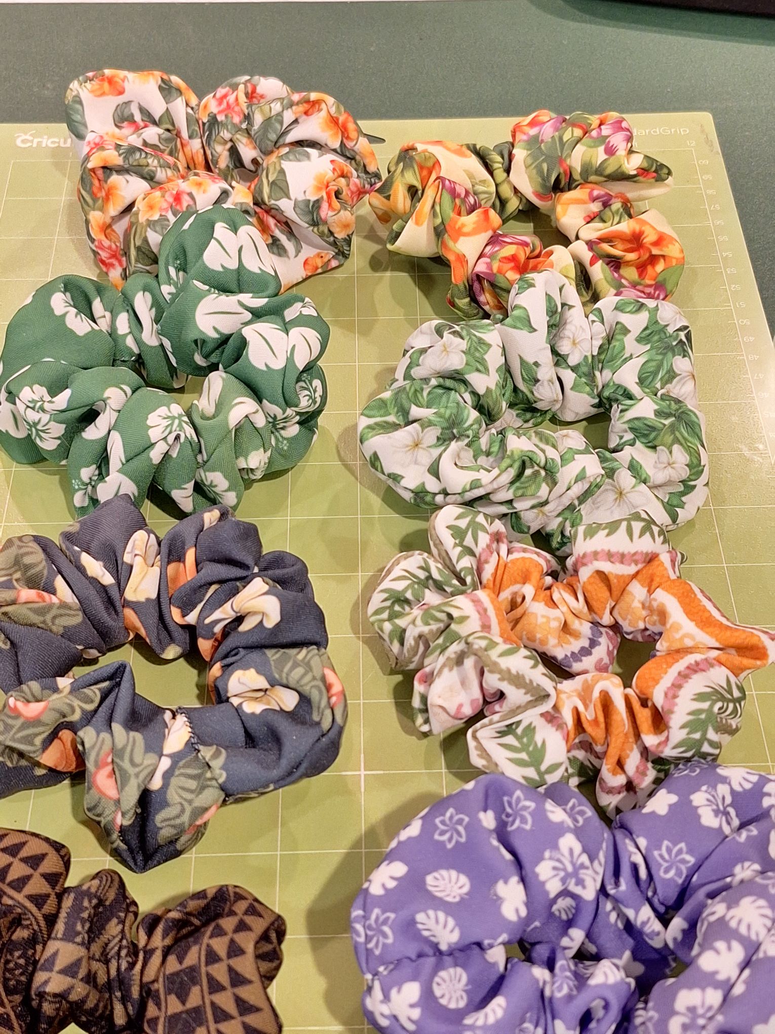 Tropical Flower scrunchies
